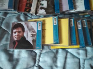 Colección 42 CD's de Elvis Presley.