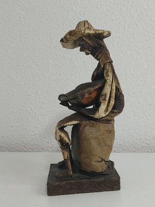 Figura de Viejito en papel maché