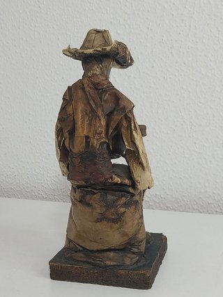 Figura de Viejito en papel maché