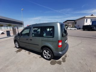 vw caddy  2010