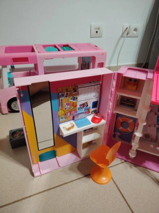 Maletín Armario  con Barbie Fashionista