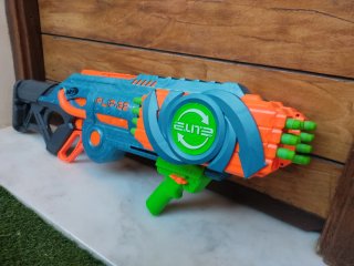 Nerf Elite Flipshots Flip-32 Automática doble