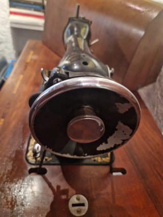 Máquina de coser Alfa antigua