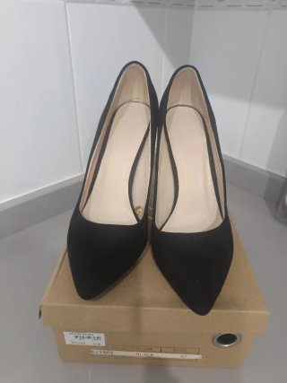 Zapatos de tacón negros