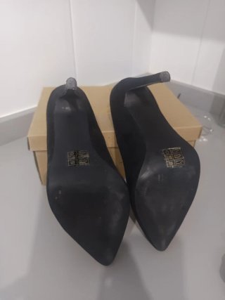 Zapatos de tacón negros