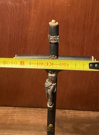Cruz de mesa Victoriana