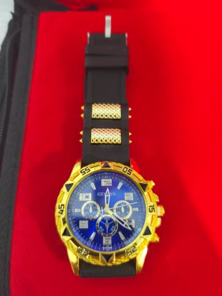 Reloj Geneva Elegante Hombre Dorado y Azul
