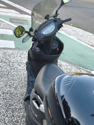 Kymco Movie XL 125cc Scooter Negra