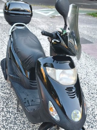 Kymco Movie XL 125cc Scooter Negra