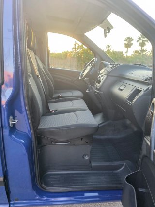 Mercedes-Benz Vito  6 plazas (218.225klm)