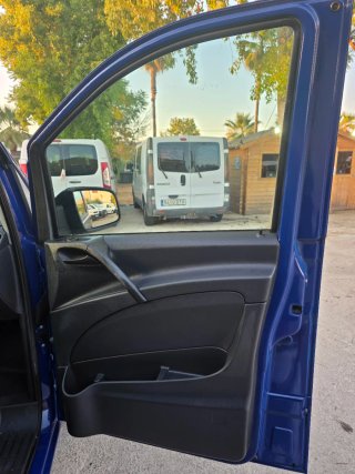 Mercedes-Benz Vito  6 plazas (218.225klm)