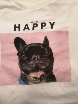 Camiseta blanca con perro Happy