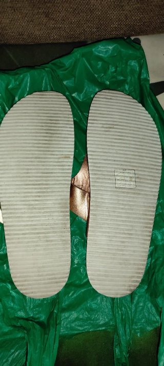 Sandalias doradas Primark talla 39