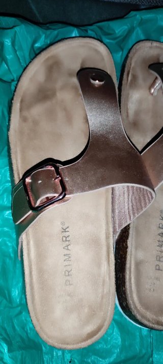 Sandalias doradas Primark talla 39