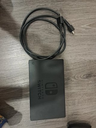 Nintendo Switch + Funda + 2 Juegos