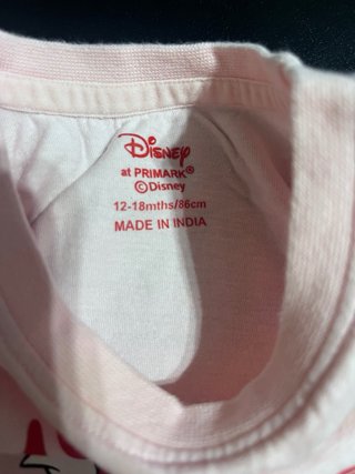 Camiseta rosa  infantil  disney ligera y agradable