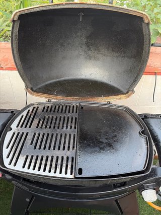 Barbacoa Weber Q3000 Negra y Blanca