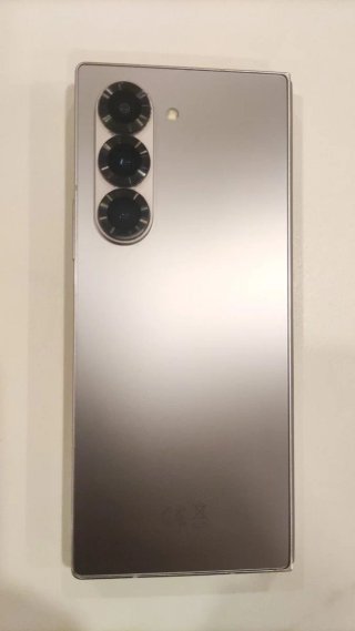 Samsung Galaxy Z Fold 6 Plata