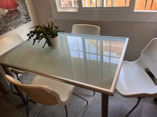 Mesa Cocina IKEA + 4 Sillas de Regalo