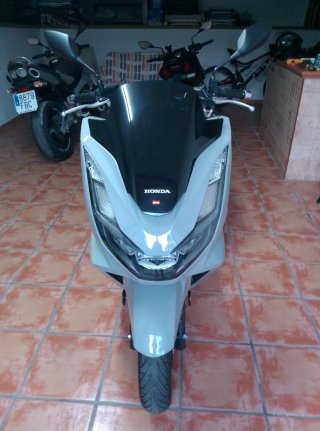 Honda PCX 125 Maxi Scooter Gris