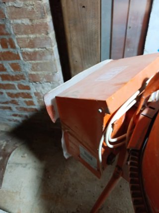 Hormigonera Beteck 130L - Un solo uso