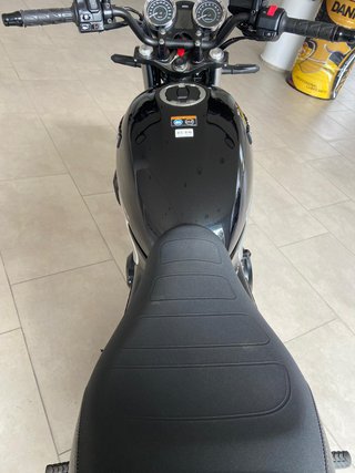 Kawasaki Z 650 RS