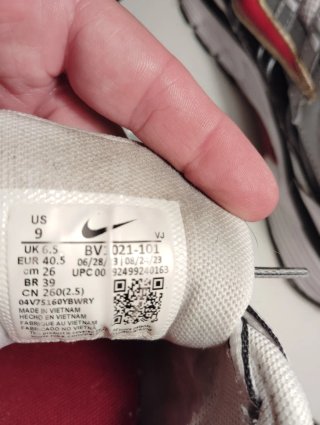 Nike P6000 Talla 40.5