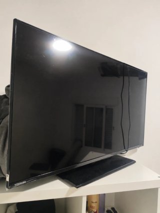TV Toshiba 40" Smart tv