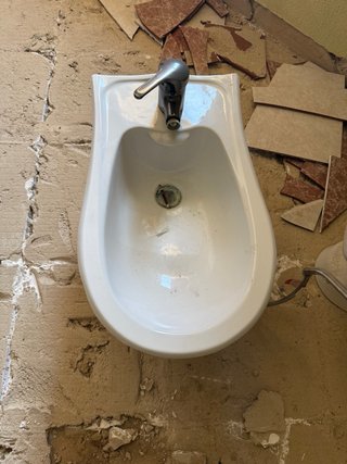 Bidé de porcelana blanco