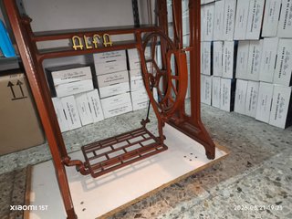 Máquina de Coser Alfa Años 50