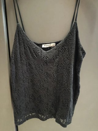 Camiseta tirantes Stradivarius encaje negro M