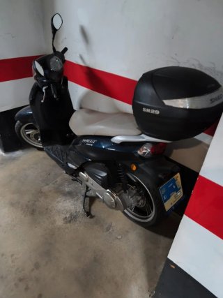 Peugeot Tweet 125 gris/negro