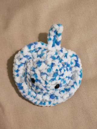 Peluche de ganchillo hecho a mano