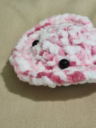 Peluche de ganchillo hecho a mano