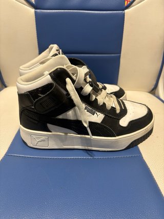 Botines Puma negros y blancos