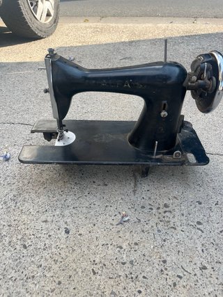 Maquina de coser antigua