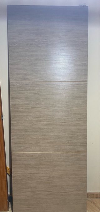 Puerta color roble 72x2’02cm