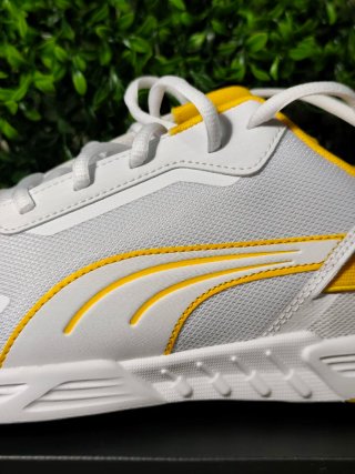 Zapatillas Puma Talla 43 Blancas y Amarillas