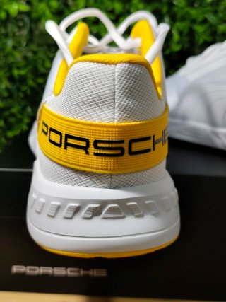 Zapatillas Puma Talla 43 Blancas y Amarillas