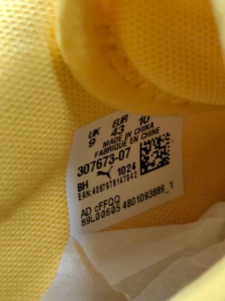 Zapatillas Puma Talla 43 Blancas y Amarillas