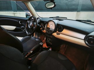 MINI Cooper 2011