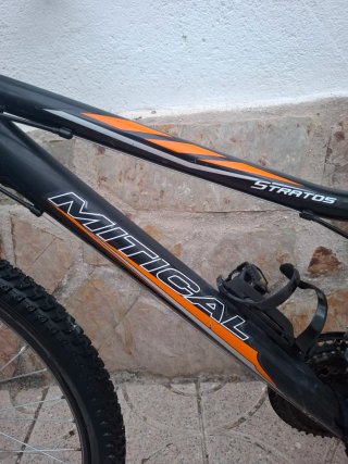 Bicicleta Stratos Mitical 24 Negra/Naranja