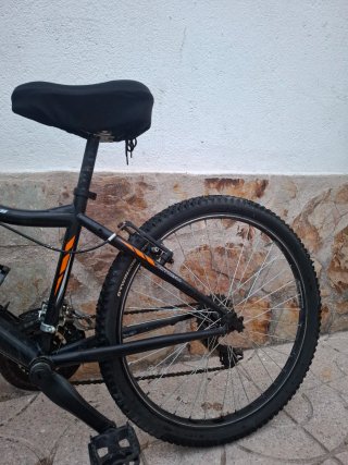 Bicicleta Stratos Mitical 24 Negra/Naranja