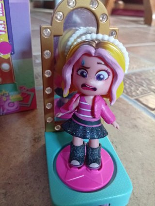 KookyLoos Fashion Challenge Sarah Muñeca