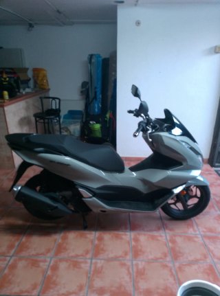 Honda PCX 125 interesados llamar 658448105