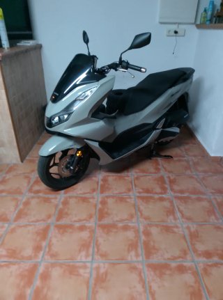 Honda PCX 125 interesados llamar 658448105