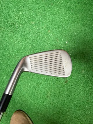 Hierro 2 Taylormade P790 UDI