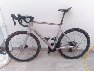 Bicicleta Scott 30 talla L 56