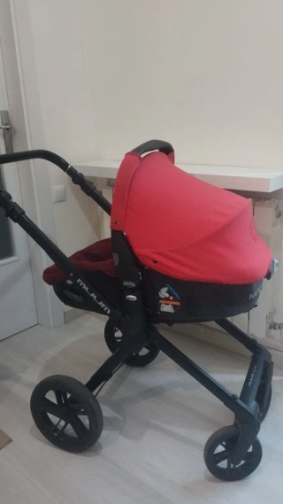 Carrito Jané Muum + Capazo Matrix Light 2 Rojo