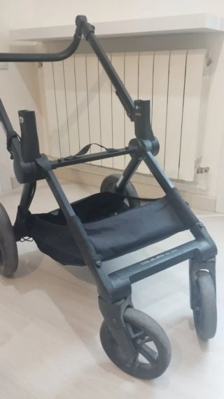 Carrito Jané Muum + Capazo Matrix Light 2 Rojo